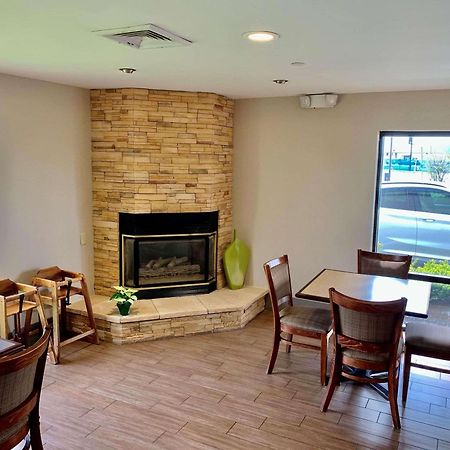 Country Inn & Suites By Radisson, Sandusky South, Oh Milan Eksteriør bilde